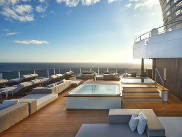 NCL Norwegian Prima Haven Hot Tub ©Christian Santiago 0.jpeg